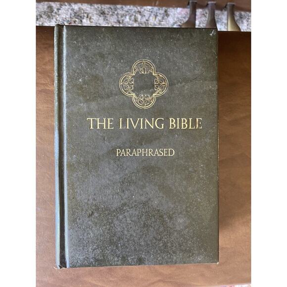 The Living Bible Paraphrased Tyndale House Padded Hardcover 20th Printing 1973 - Picture 1 of 6
